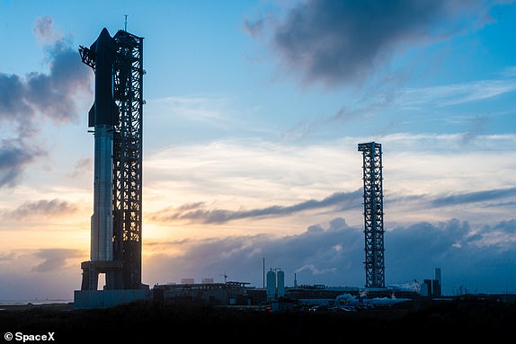 SpaceX Starship - https://x.com/SpaceX/status/1858894148914606196